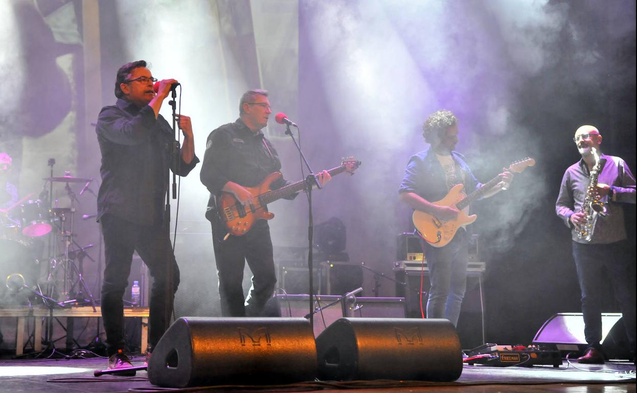 Uno de los grupos que actuaron en el concierto 'Alegres Tiempos', celebrado el año pasado. 