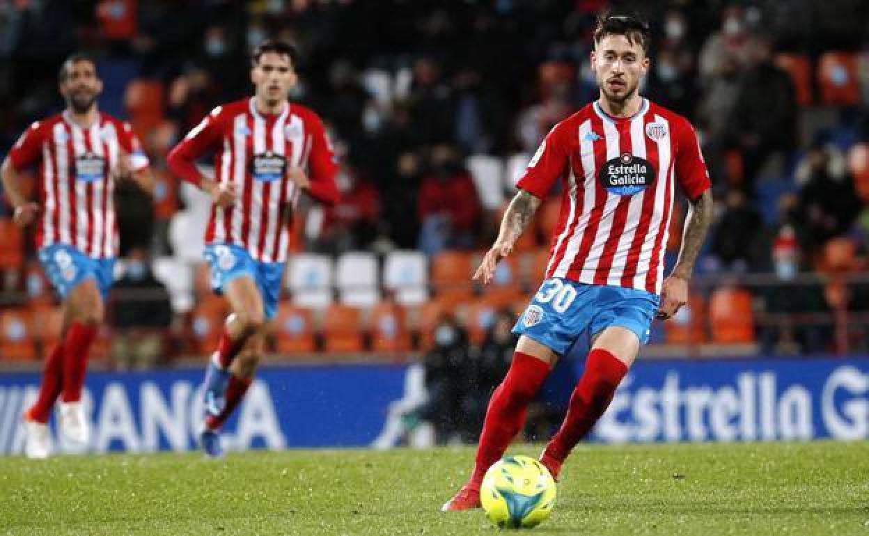 Ricard Sánchez, durante un partido con el Lugo la temporada pasada. 