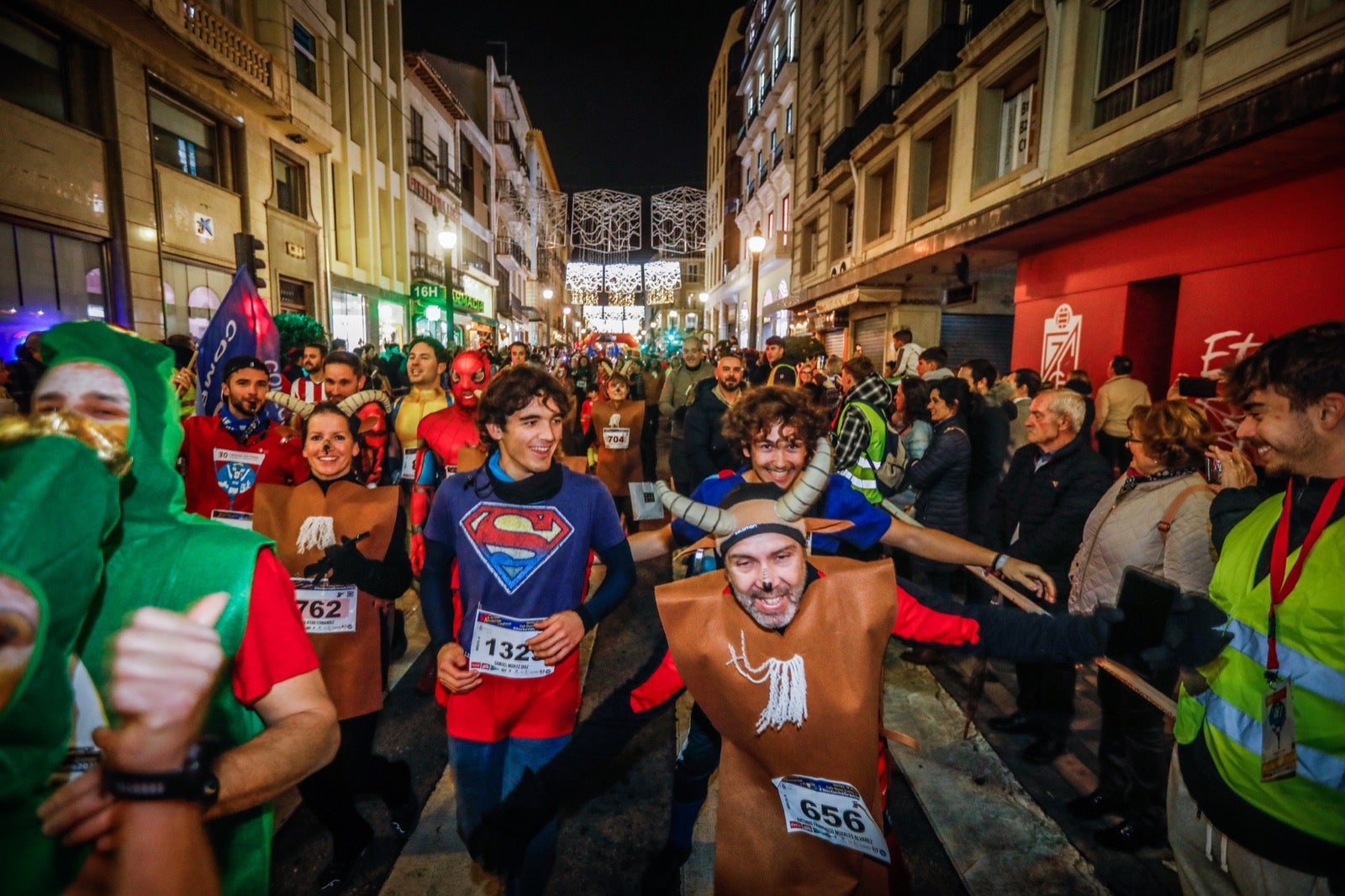 Carrera Nocturna de Disfraces de Granada. 