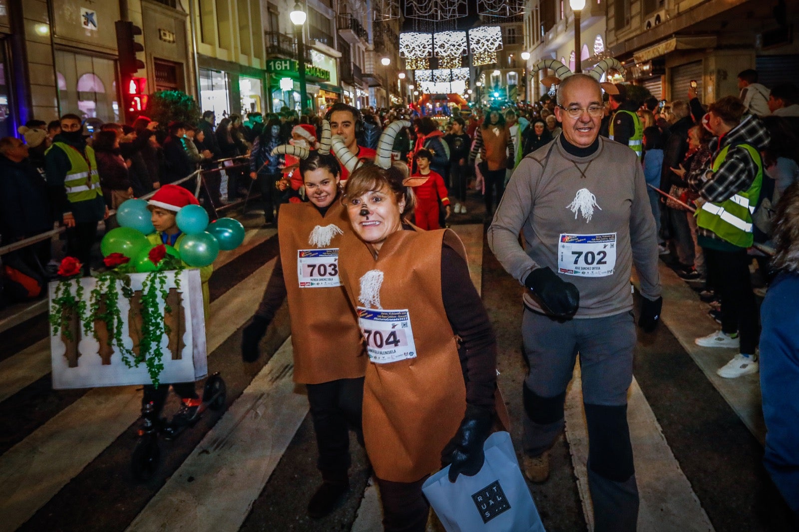 Carrera Nocturna de Disfraces de Granada. 