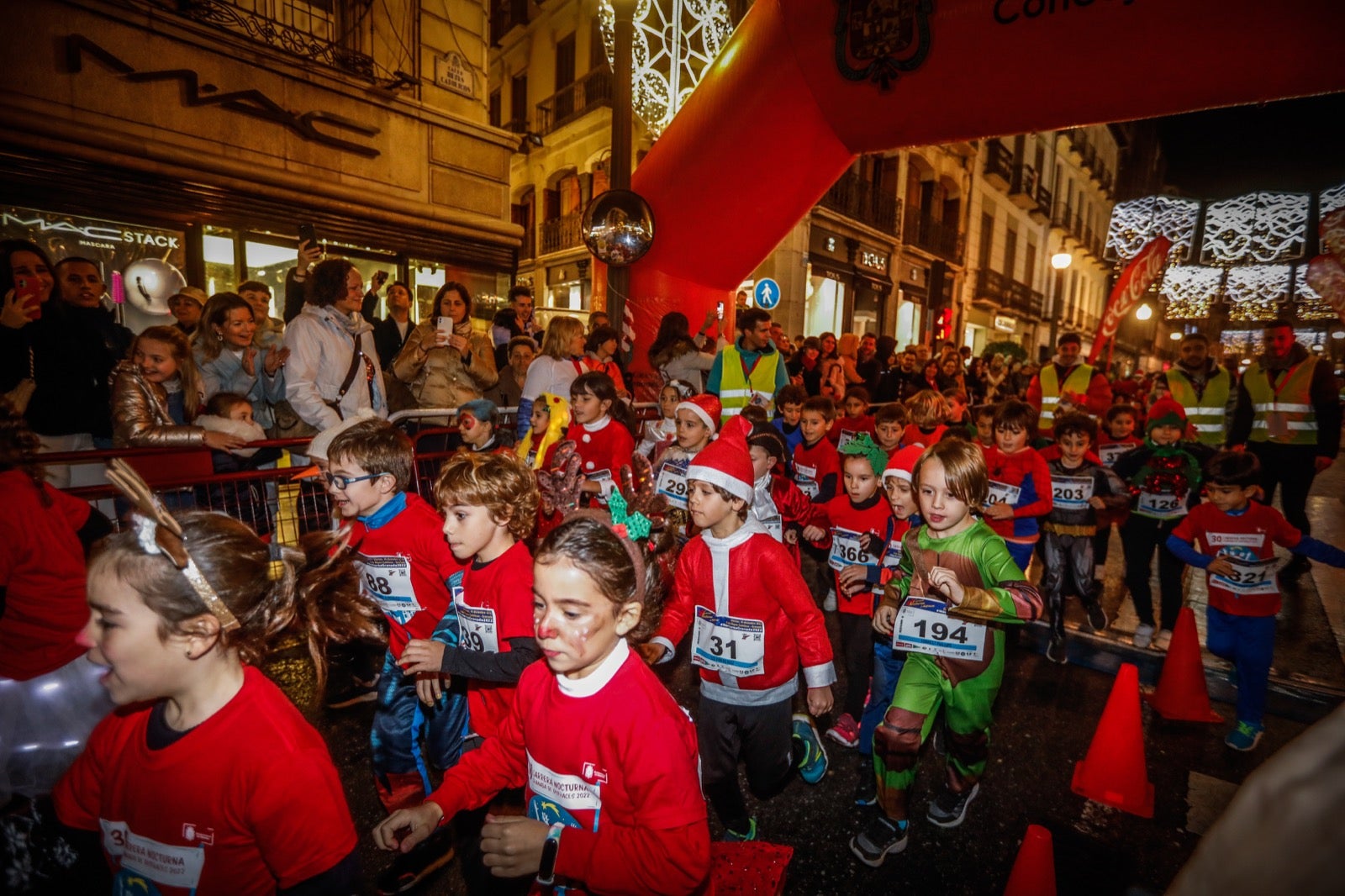 Carrera Nocturna de Disfraces de Granada. 