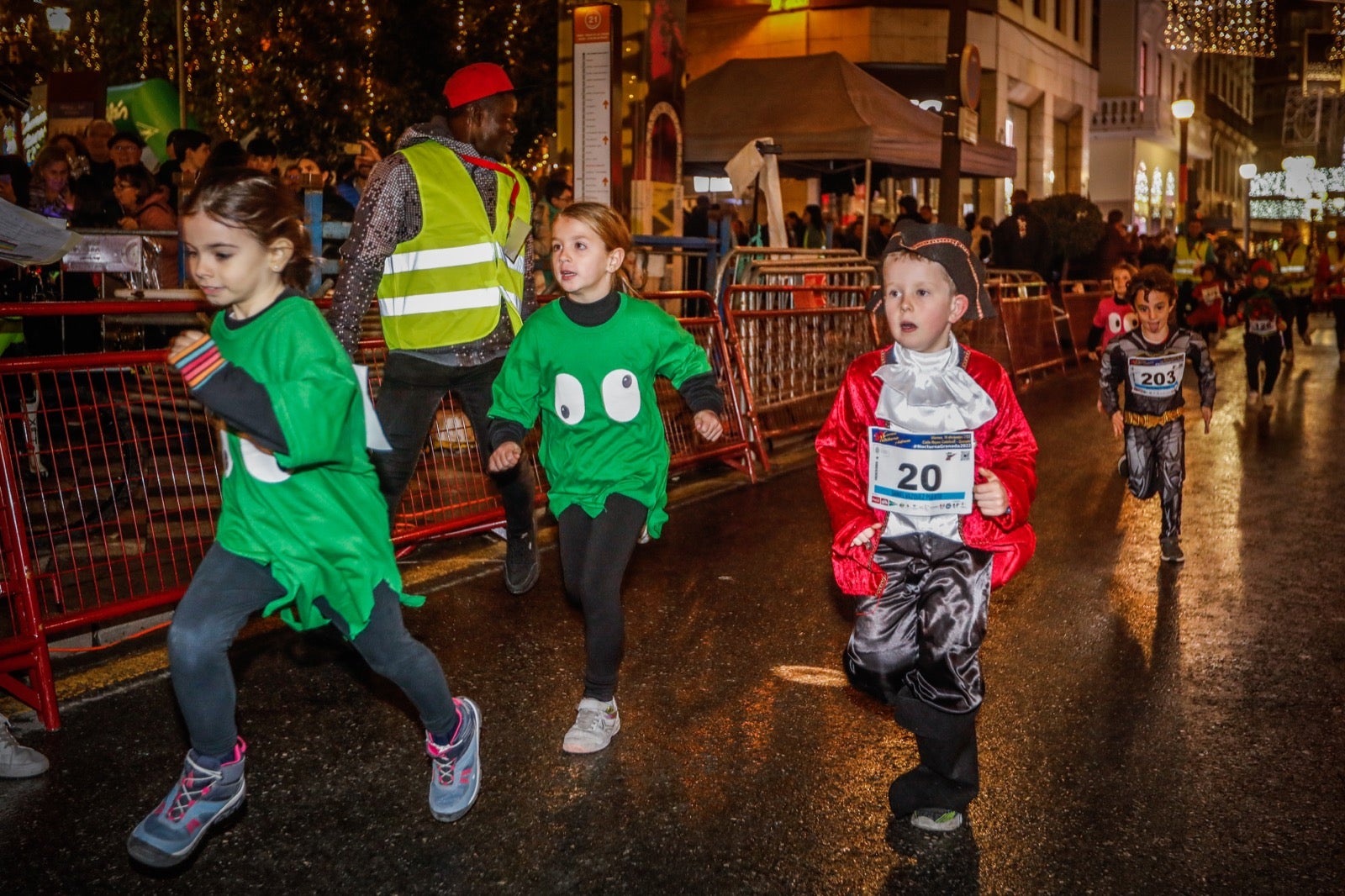 Carrera Nocturna de Disfraces de Granada. 