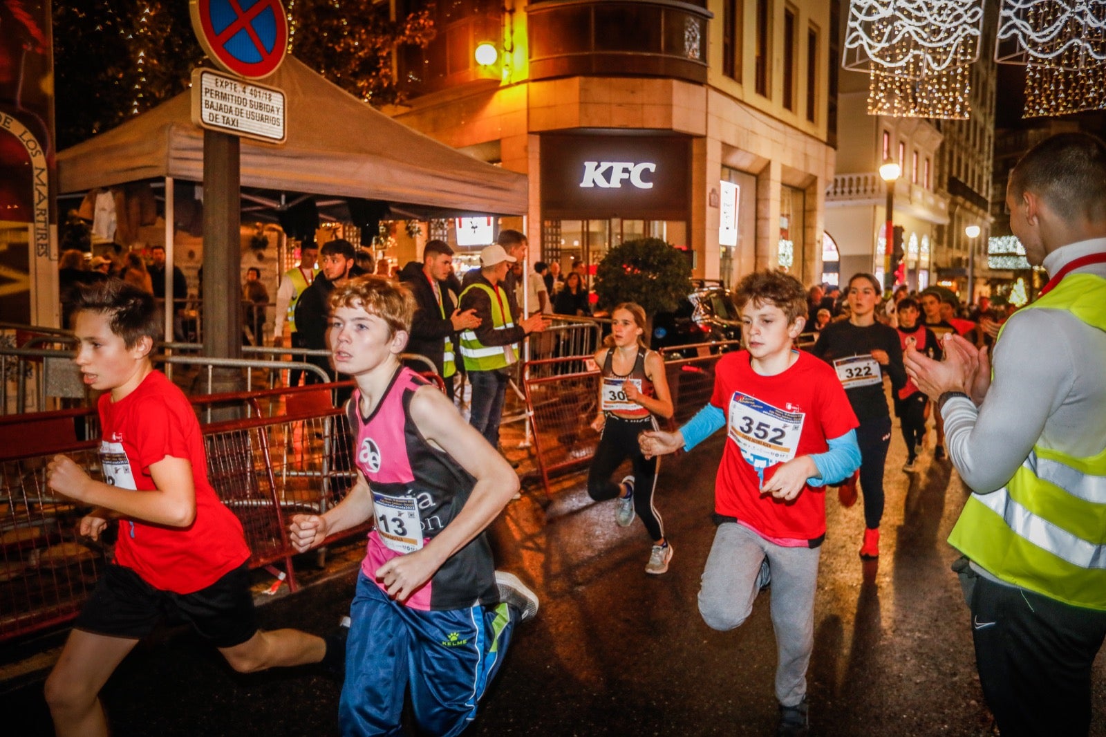 Carrera Nocturna de Disfraces de Granada. 