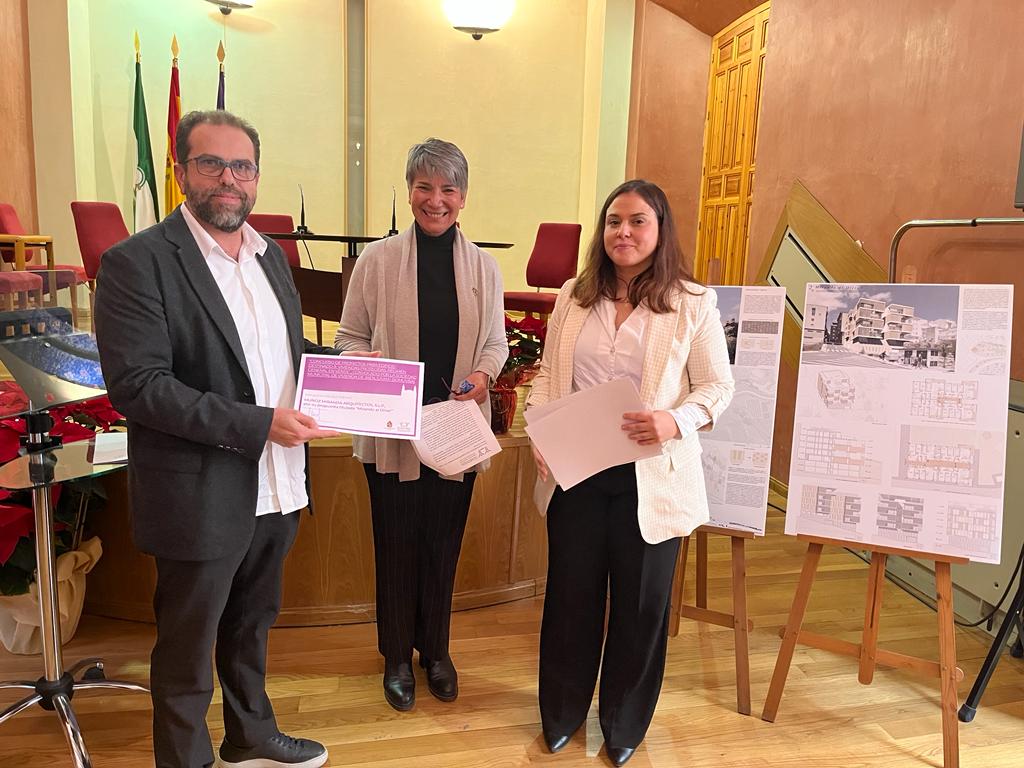 Entrega del primer premio a la propuesta de Muñoz Miranda Arquitectos. 