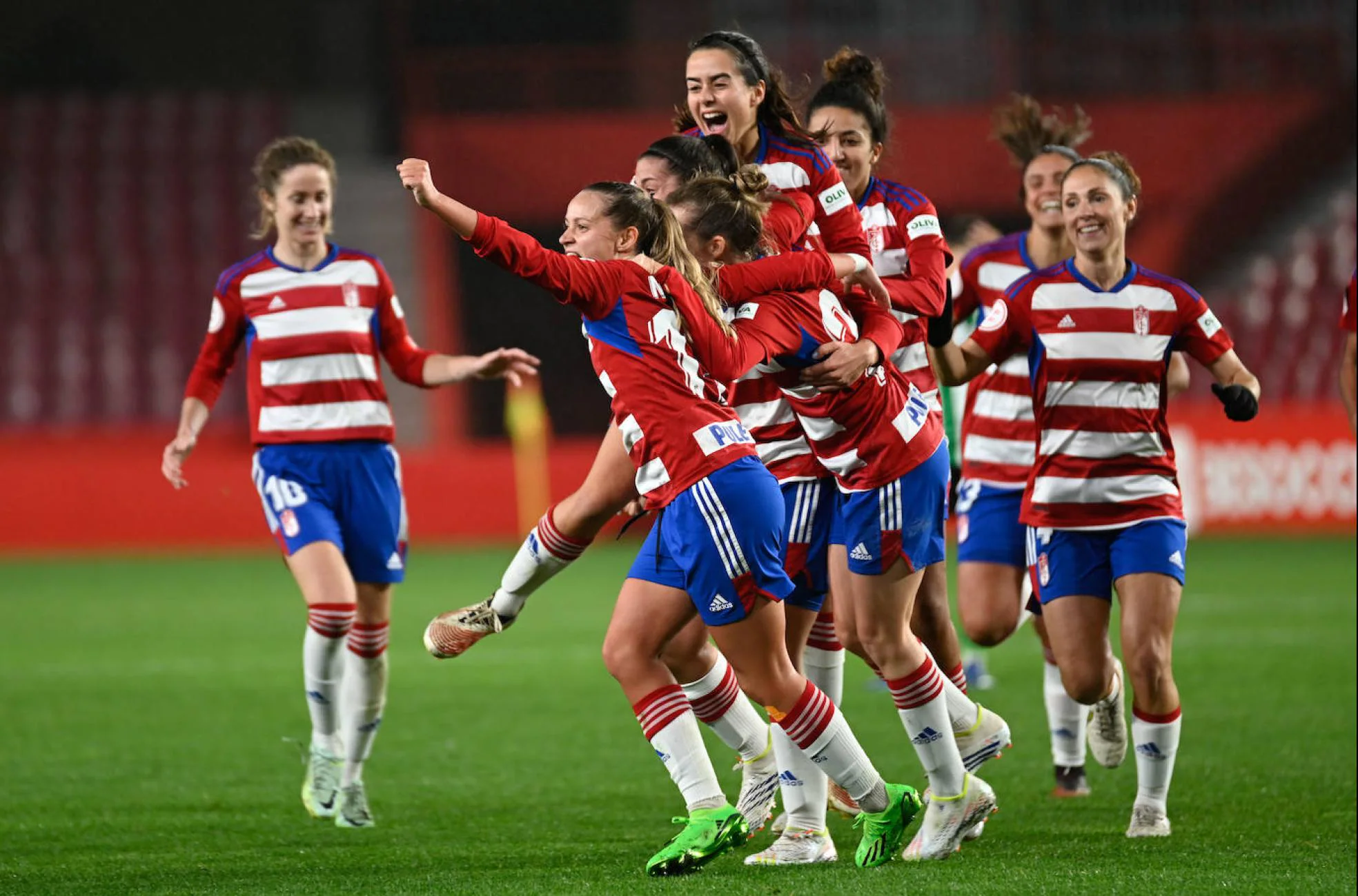 Posiciones de granada club de fútbol femenino