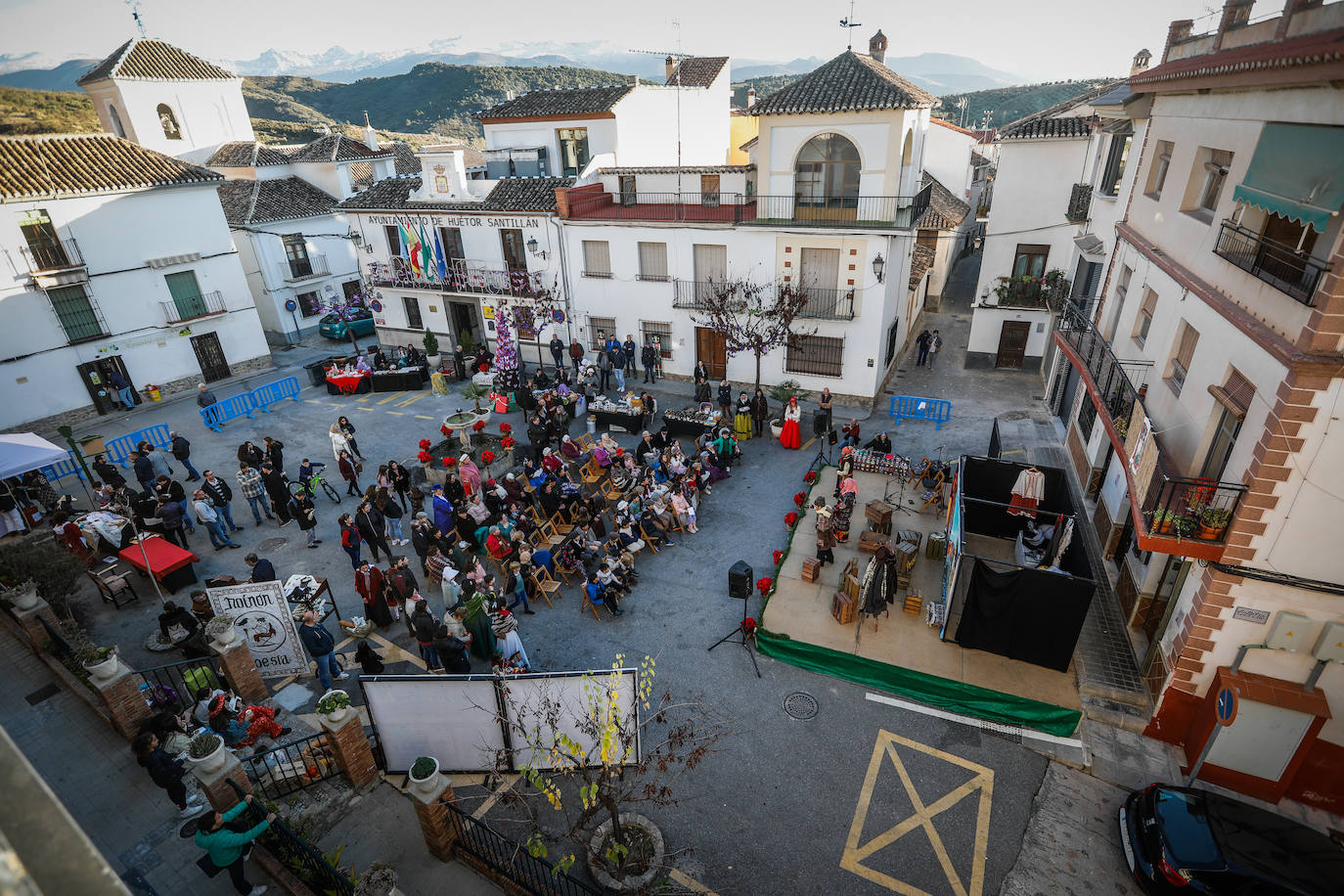 El pueblo granadino recrea una escena de la Londres victoriana a la perfección