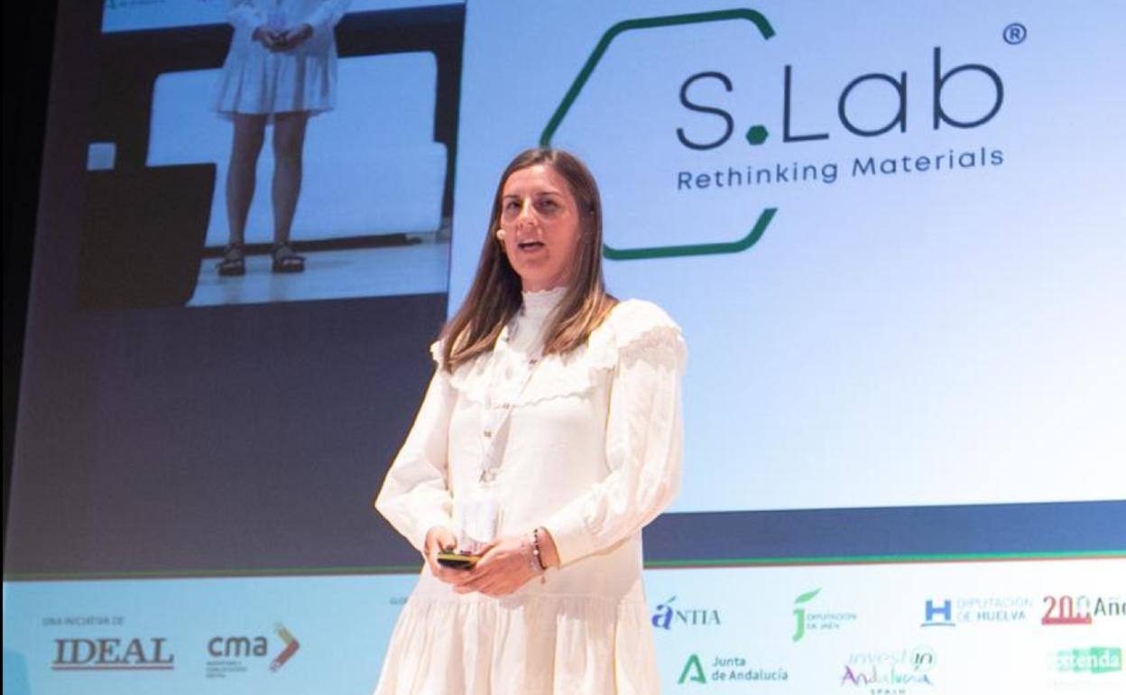 En la recta final de esta primera jornada de Alhambra Venture 2022 tuvo lugar la participación de la startup a S-Lab, un proyecto ucraniano que se sumó con su pitch a las 25 finalistas. «Es un gran honor representar al ecosistema de startups ucranianas en Alhambra Venture, ya que todo apoyo y ayuda es muy importante para nosotros, especialmente ahora que nuestro país se enfrenta a estos tiempos tan oscuros«, explico la fundadora de S-Lab