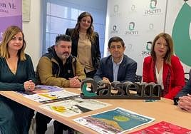 Francisco Reyes se reunió con representantes de la junta directiva de la Asociación de Empresarios de Martos.