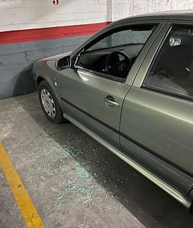 Imagen secundaria 2 - Más destrozos en vehículos de la cochera de Ancha de Gracia 5.