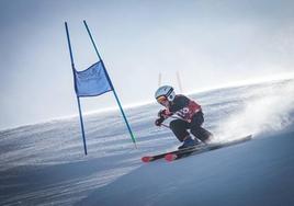 La estación de esquí granadina alberga varias competiciones deportivas durante este último fin de semana de febrero.