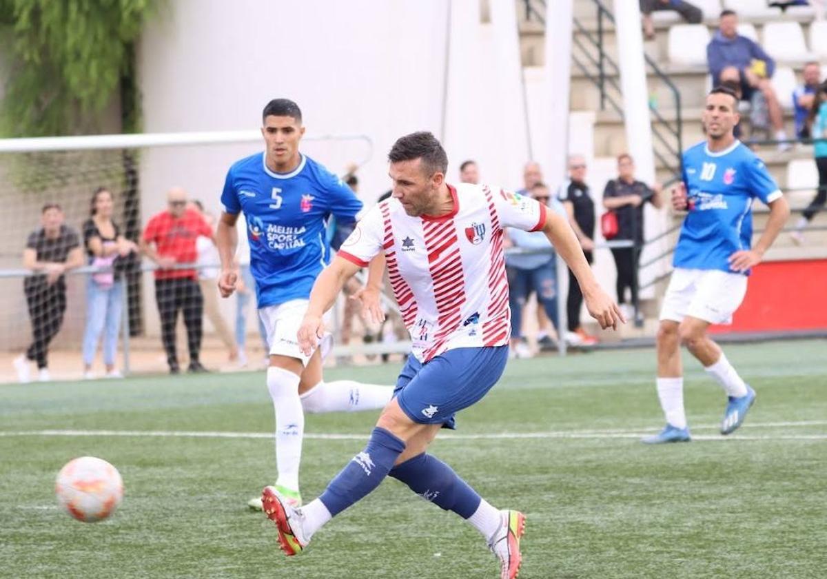 Alberto Pérez, en un partido del Arenas.