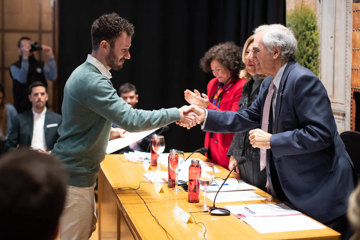 Acto de entrega de los Premios Talento estudiantado de la UGR