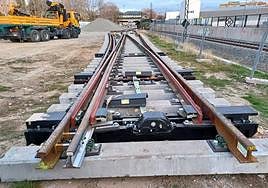 Las vías, dispuestas a la entrada de la estación de Antequera.
