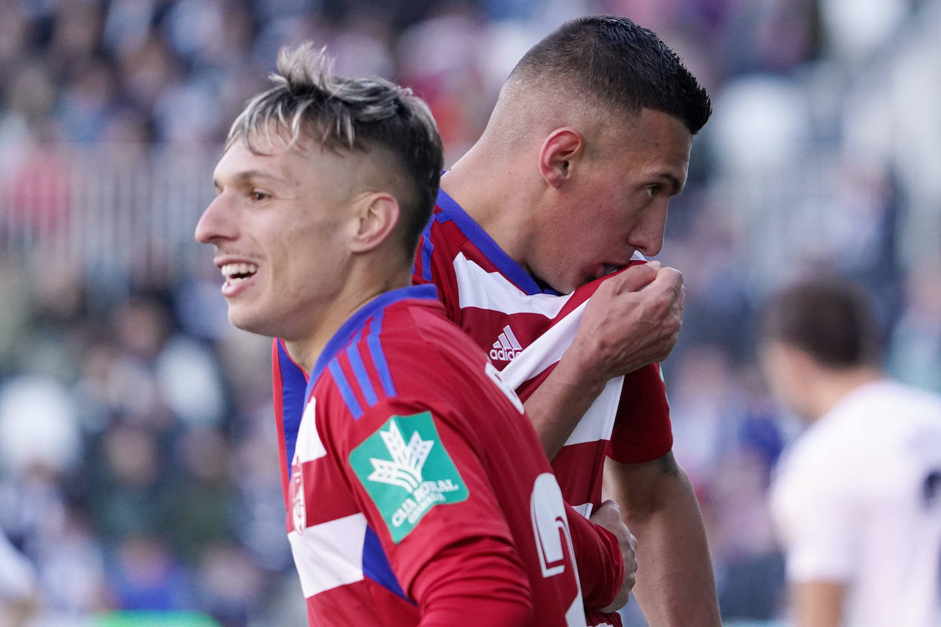 El Burgos-Granada, a pie de campo