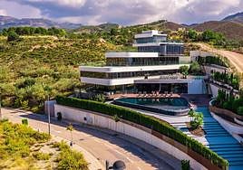 La mansión de La Zubia a subasta por 2,5 millones de euros