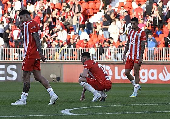 El Almería jugó con miedo y eso se paga con derrota.