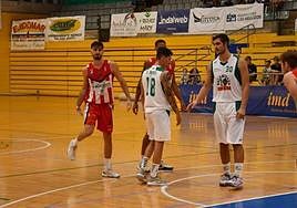 Ecoculture gana y arrebata el liderato al Colegio El Pinar.