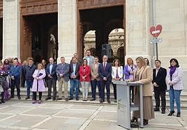 Acto institucional de la Diputación de Jaén. Rocio Zamora durante la lectura del manifiesto.