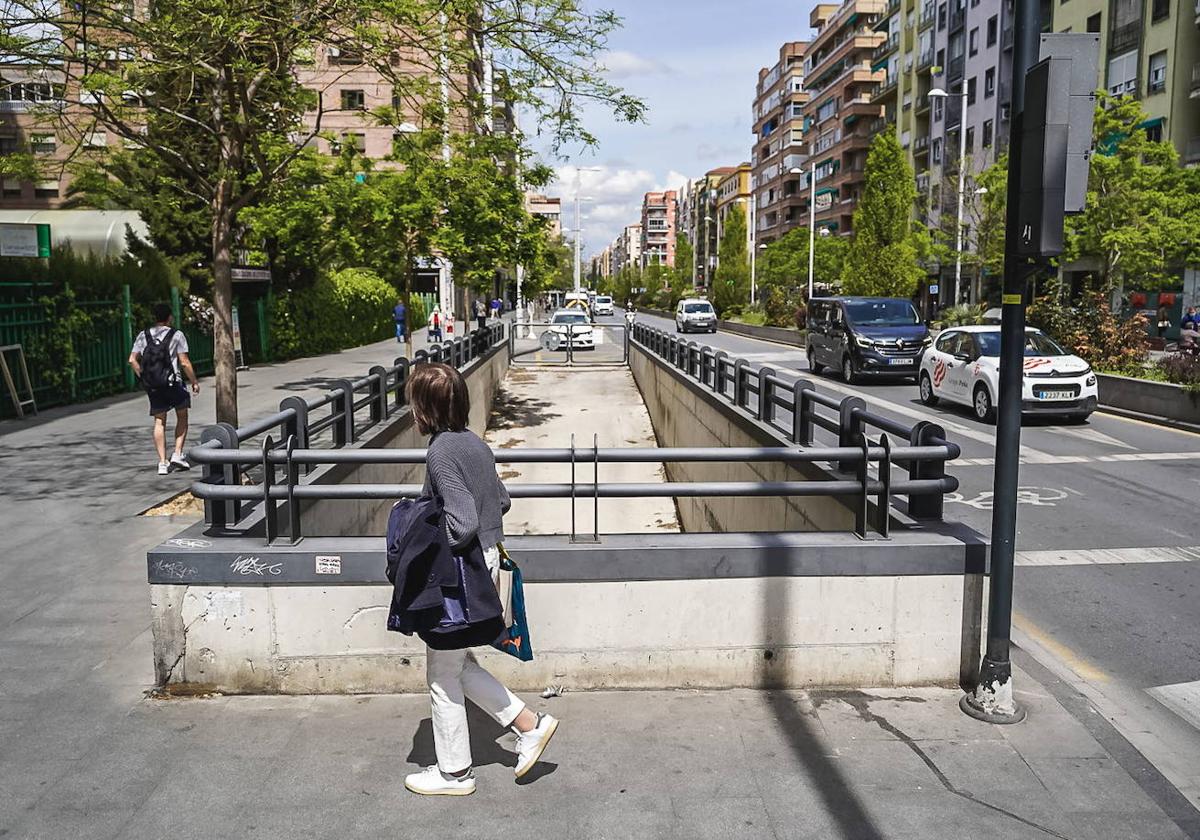 La Junta aplaza la apertura del parking de Camino de Ronda por falta de demanda