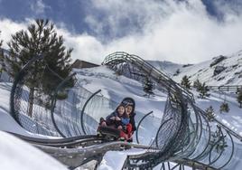 Trineo ruso en Sierra Nevada..