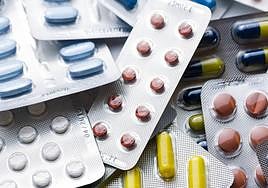 Aviso de Sanidad por problemas con tres medicamentos para el colesterol.