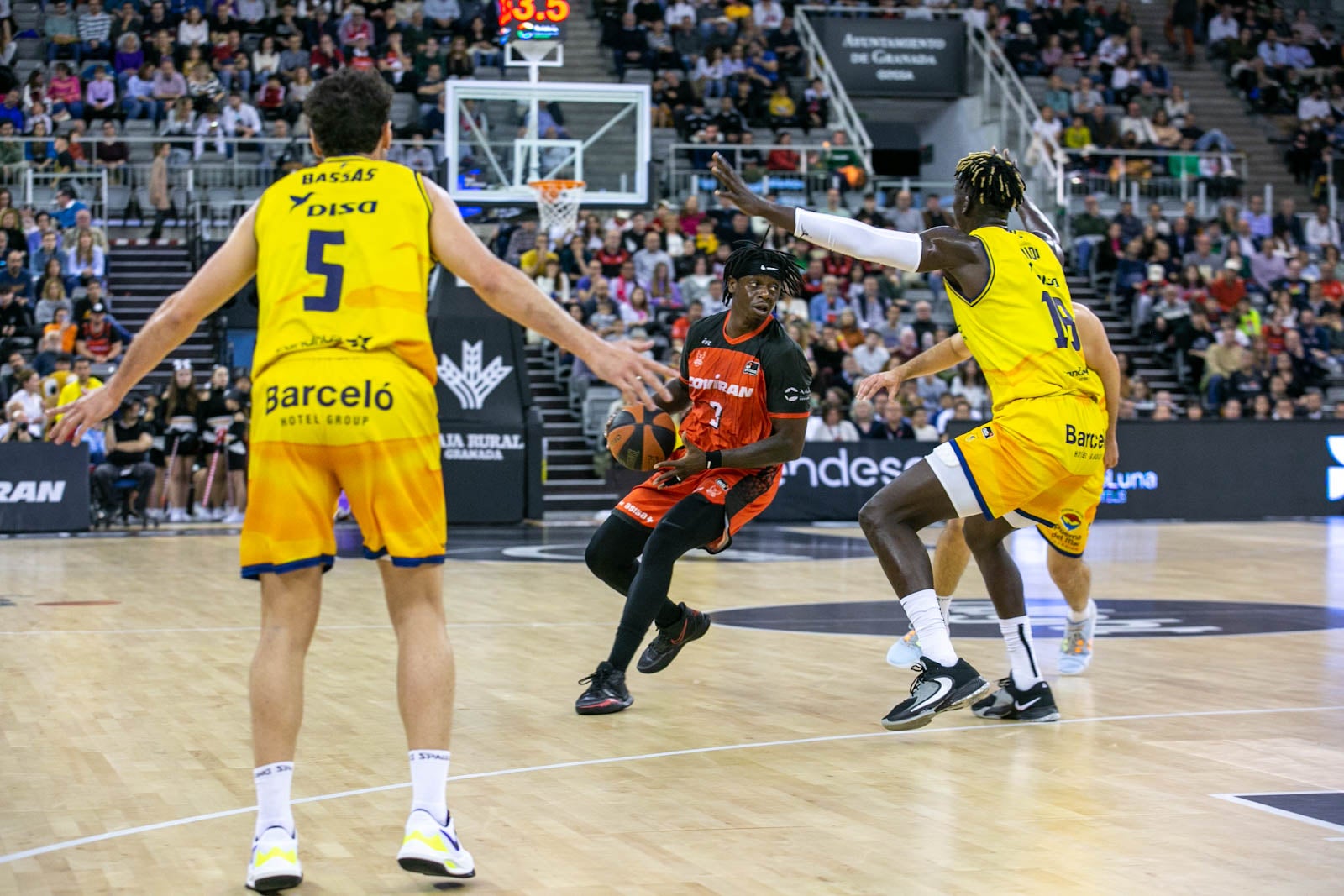 Las imágenes del Covirán Granada - Gran Canaria