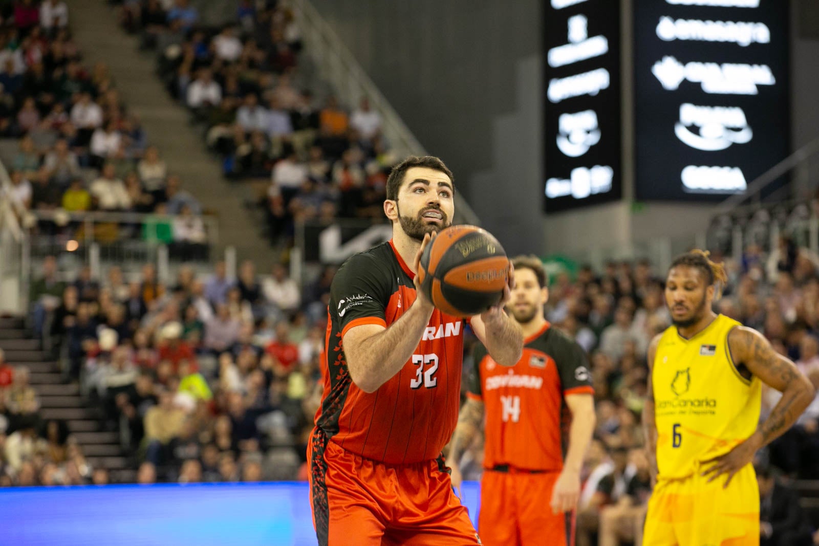 Las imágenes del Covirán Granada - Gran Canaria