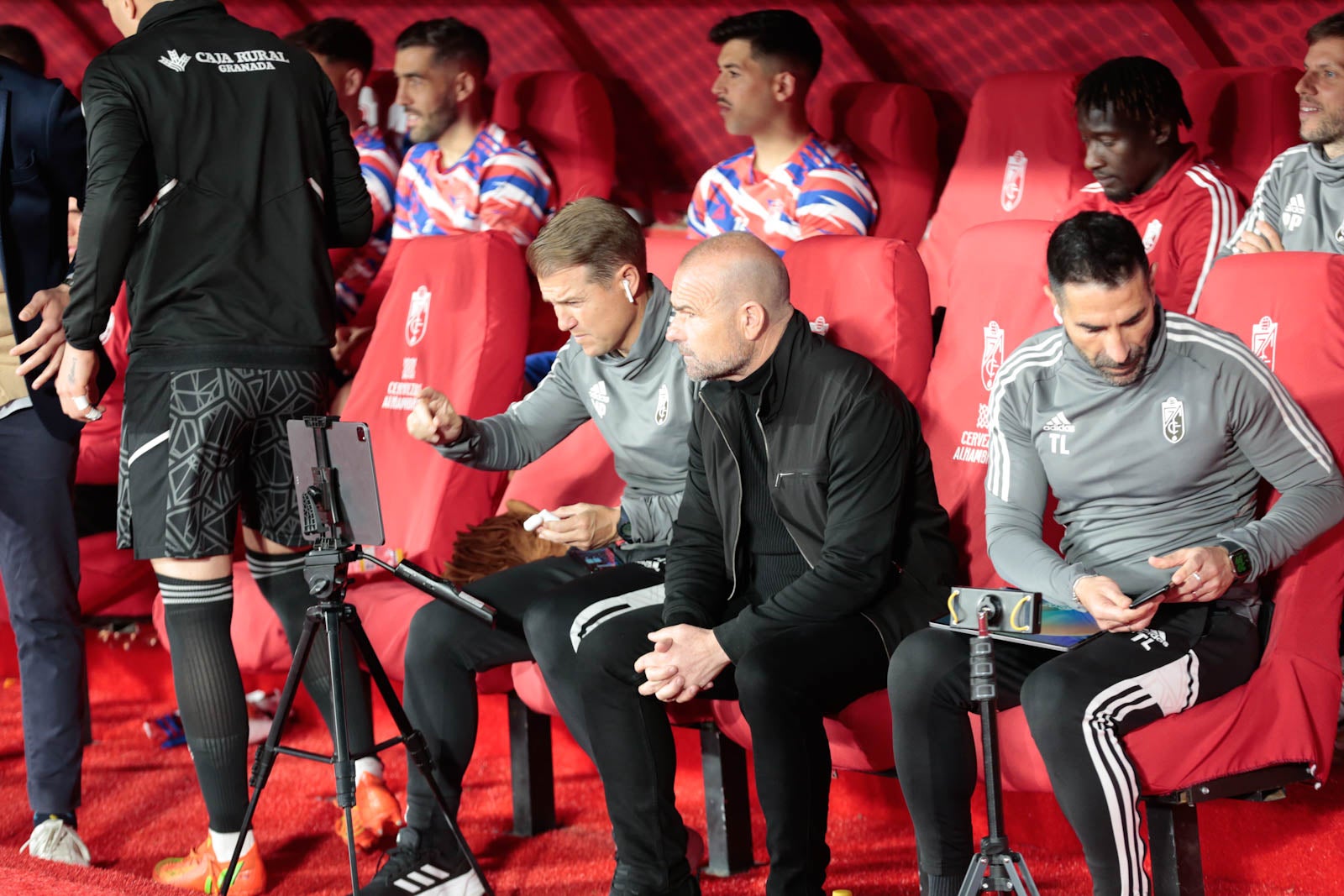 Encuéntrate en la grada en el Granada - Ponferradina