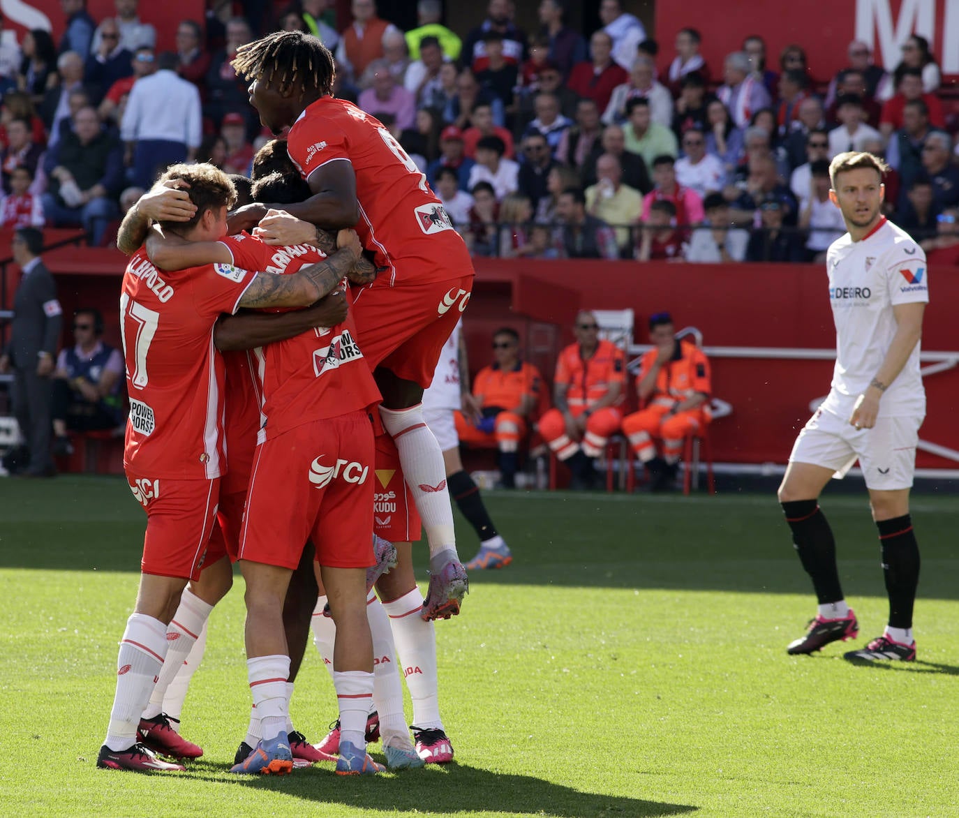 Las imágenes de la derrotas del Almería ante el Sevilla