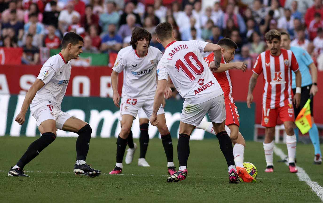 Las imágenes de la derrotas del Almería ante el Sevilla
