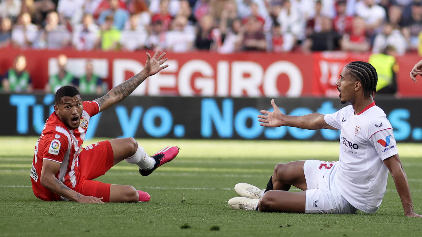 Las imágenes de la derrotas del Almería ante el Sevilla