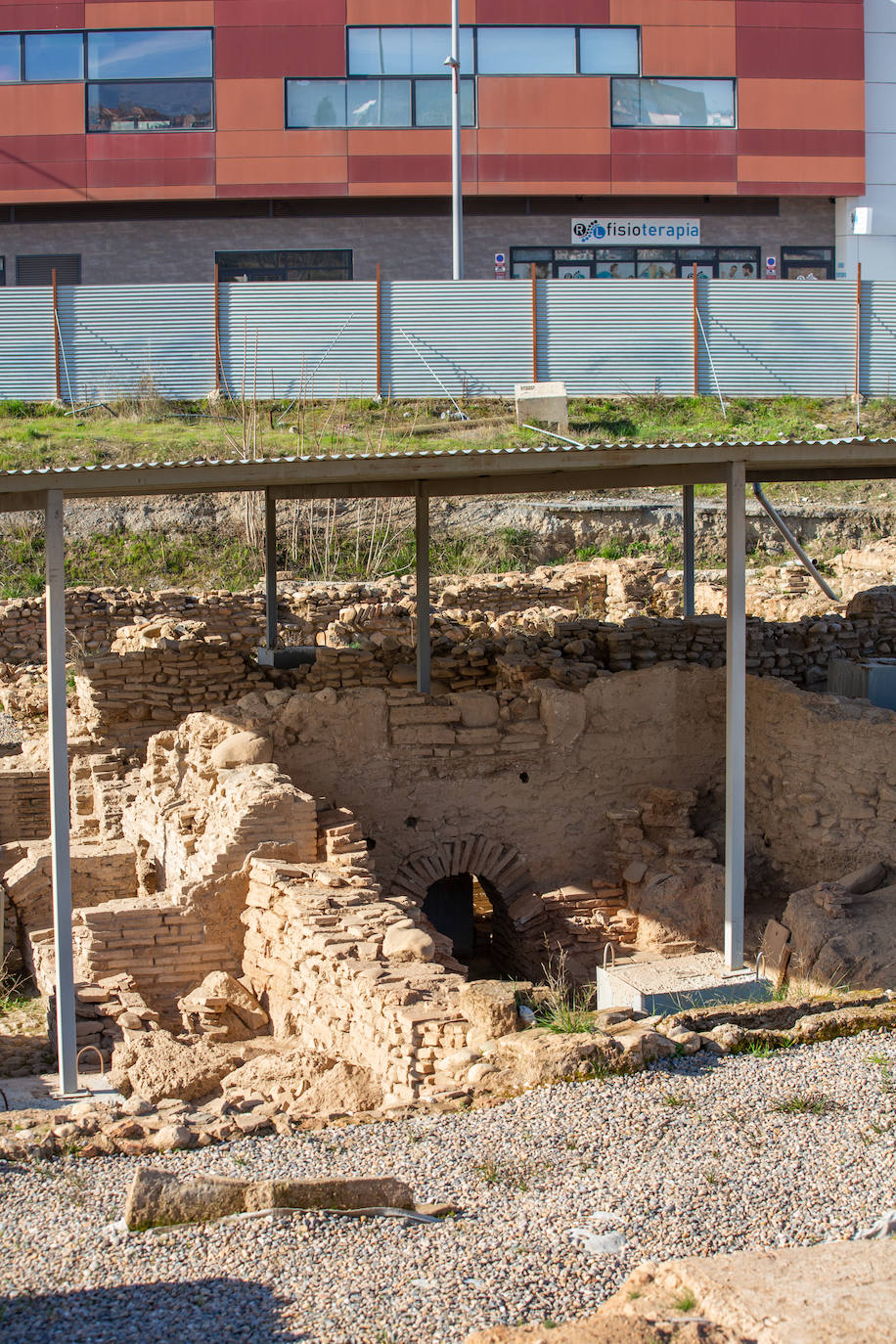 Imagen secundaria 2 - Excavaciones de Mondragones que quedarán integradas en la futura plaza.