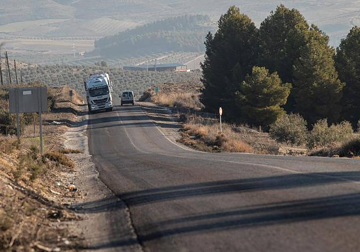 Se mejorarán los dos kilómetros de la A-338 que unen Escúzar con la rotonda de la Malahá.
