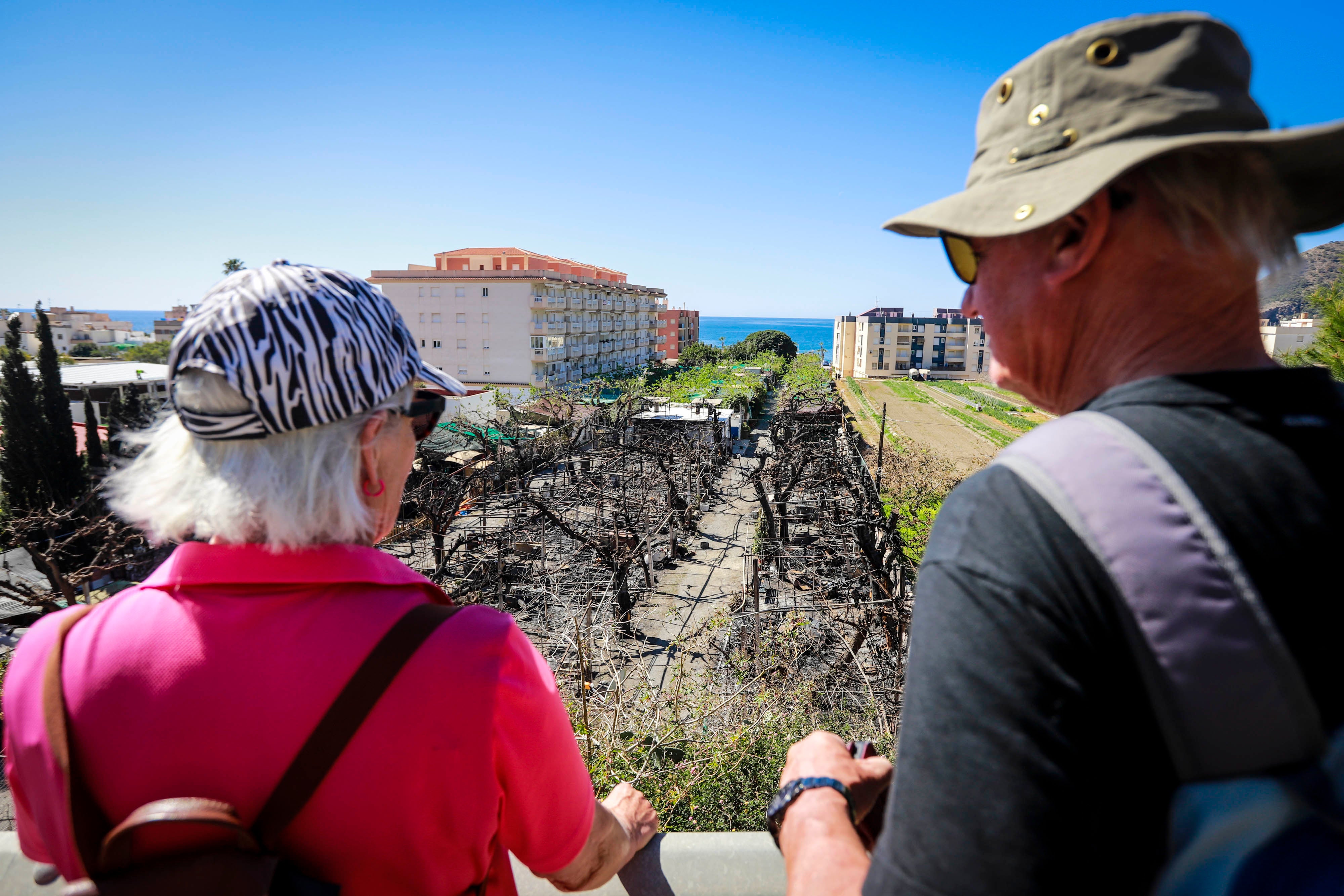 Así ha quedado el camping de La Herradura tras el incendio