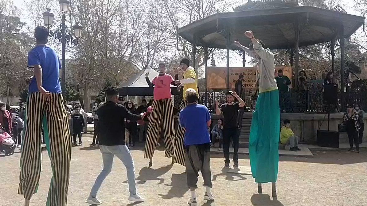 Actividad de la concentración que convocó Redgra el año pasado con motivo del Dïa Internacional contra el racismo y la xenofobia en el Paseo del Salón.