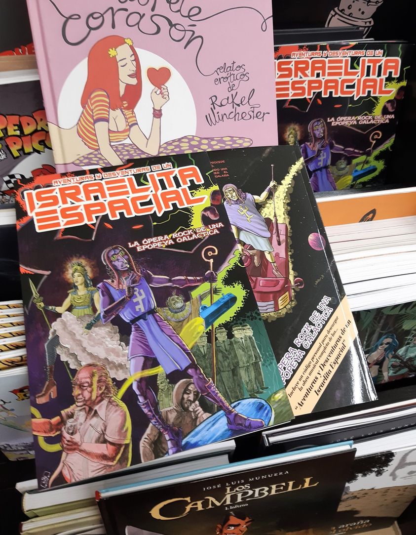 Miguel Osuna 'El Bute' tiene en librerías 'Aventuras y Desventuras de un Israelita Espacial', versión comiquera de la ópera rock que se estrenó en el Isabel la Católica