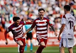 Ricard Sánchez saca la lengua en la celebración de su gol.