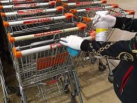 La multa de la DGT que puede caerte si das este uso al carrito de la compra.