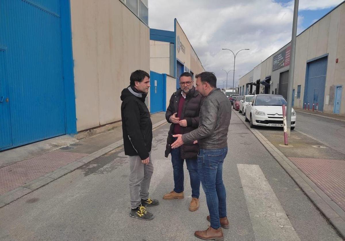 Vegas del genil instalará placas solares y cámaras de vigilancia en el polígono industrial el fresno de purchil | ideal
