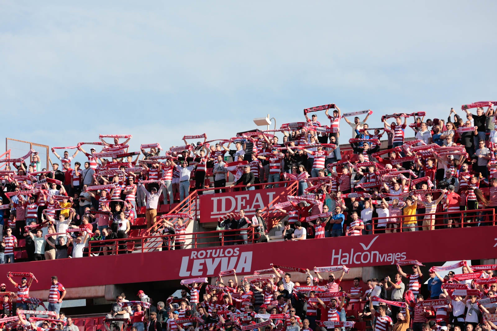 Encuéntrate en Los Cármenes en el Granada-Oviedo