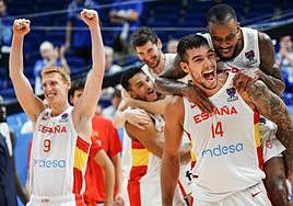 La selección española, tras la consecución del EuroBasket, el pasado verano.