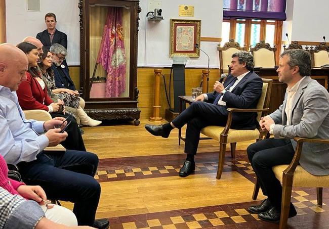 El ministro de la Seguridad Social, el jueves en el Ayuntamiento de Jaén.