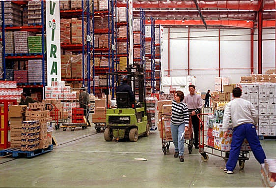 Instalaciones de Covirán en la localidad de Atarfe, en una fotografía de archivo.