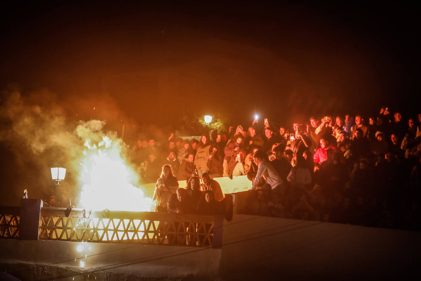 Las imágenes de la madrugada de los Gitanos en el Sacromonte