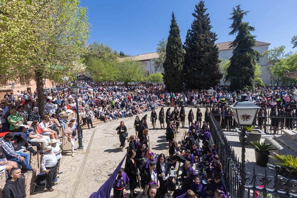 Las mejores imágenes del Viernes Santo en Granada