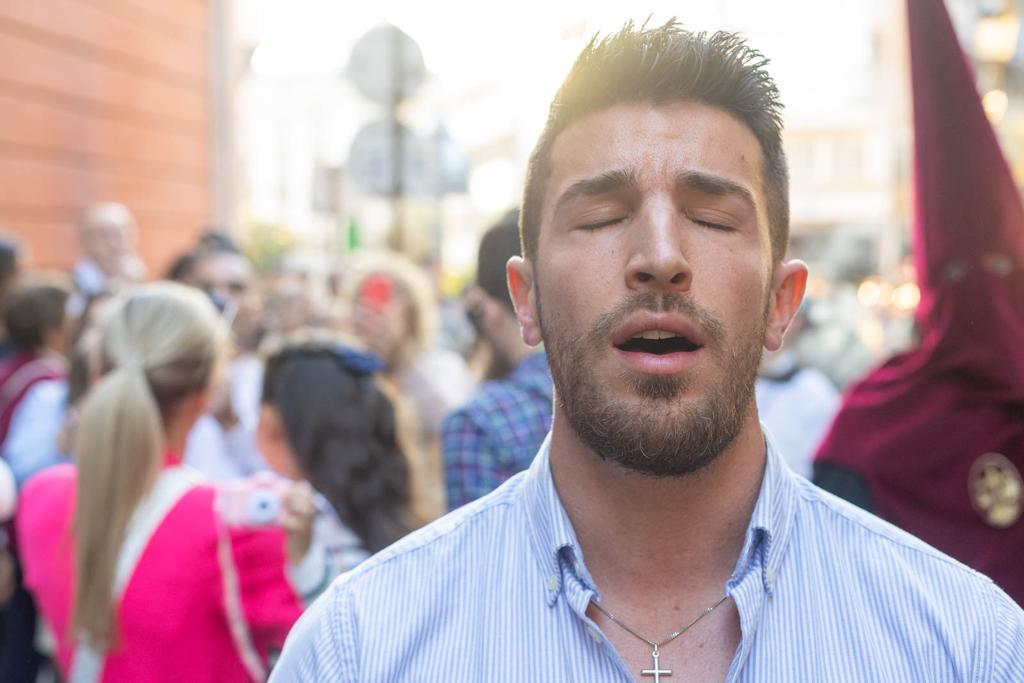 Las mejores imágenes del Viernes Santo en Granada