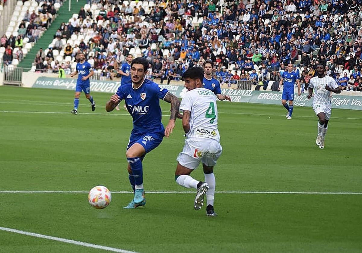 Álex Sancris rebasando la marca de Calderón en El Arcángel.