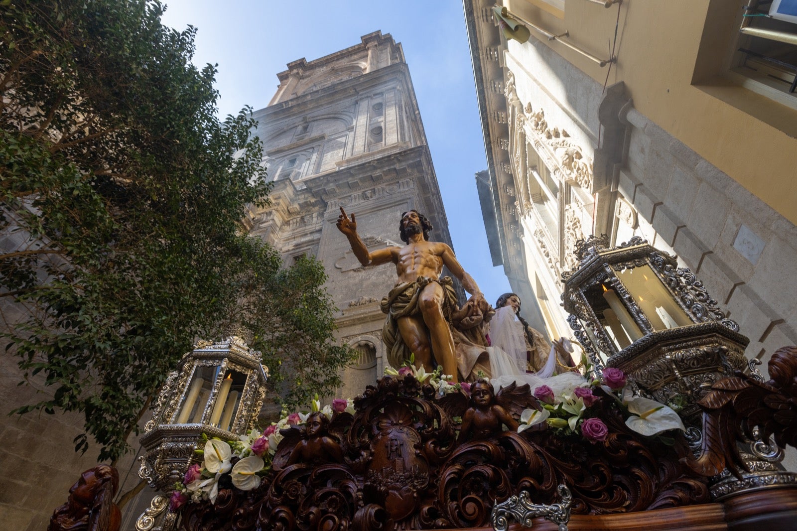 El Resucitado de Regina Mundi, uno de los broches de la Semana Santa granadina