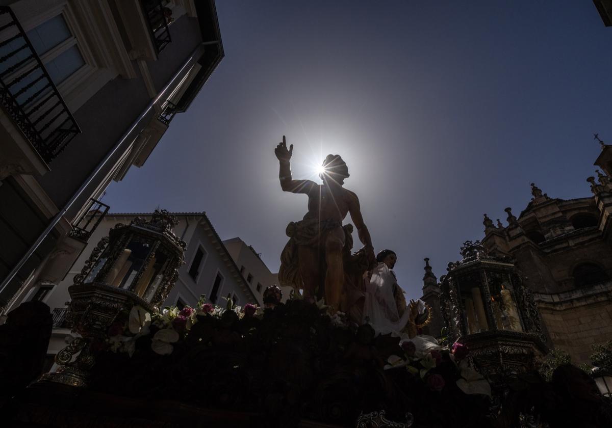 Las mejores imágenes del Domingo de Resurrección en Granada