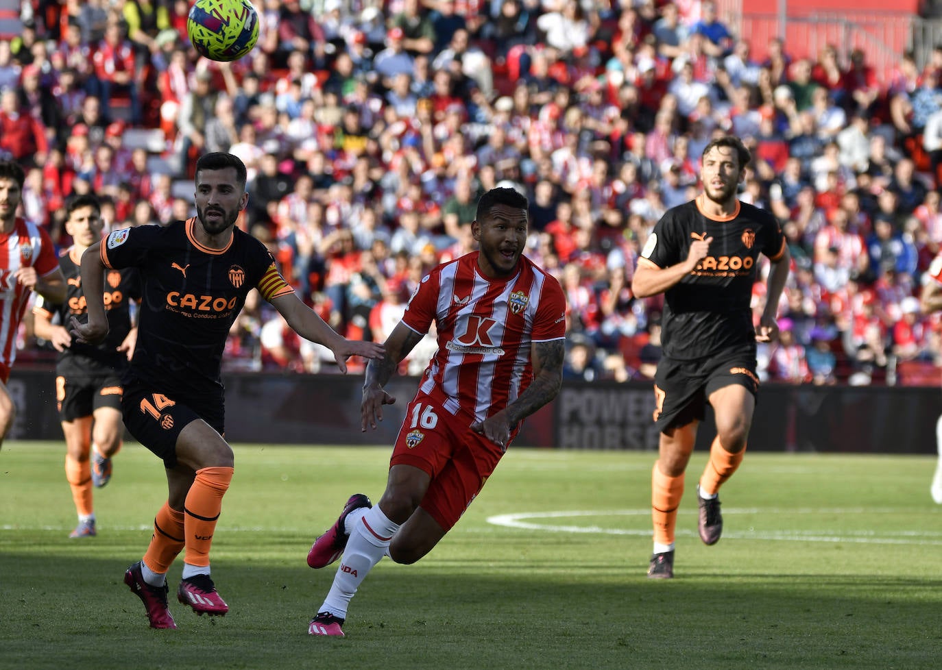 El Almería-Valencia, a pie de campo